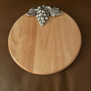 Arthur Court Aluminum Grape Design Wooden Cheese Board